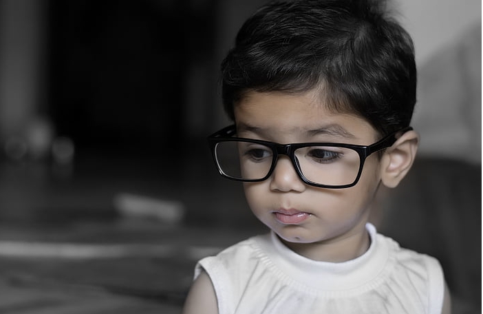 Tips for Kids Eyeglasses Selection
